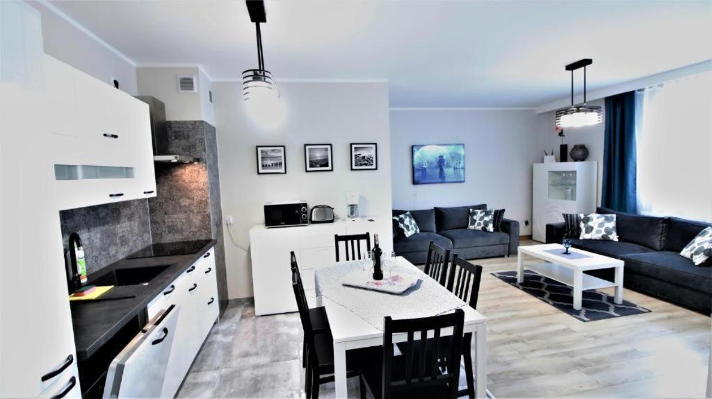 Blizej Morza Deluxe Apartmenty 科沃布热格 外观 照片